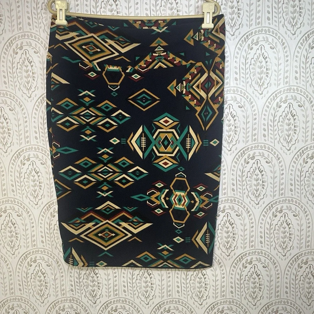 LULAROE Size Large Southwest Print Black Skirt Cassie Comfy Stretch Aztec Womens